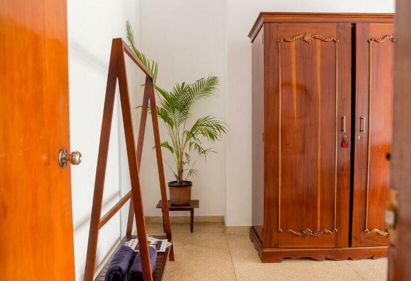 اتاق استاندارد با تخت بزرگ, Greenscape Colombo