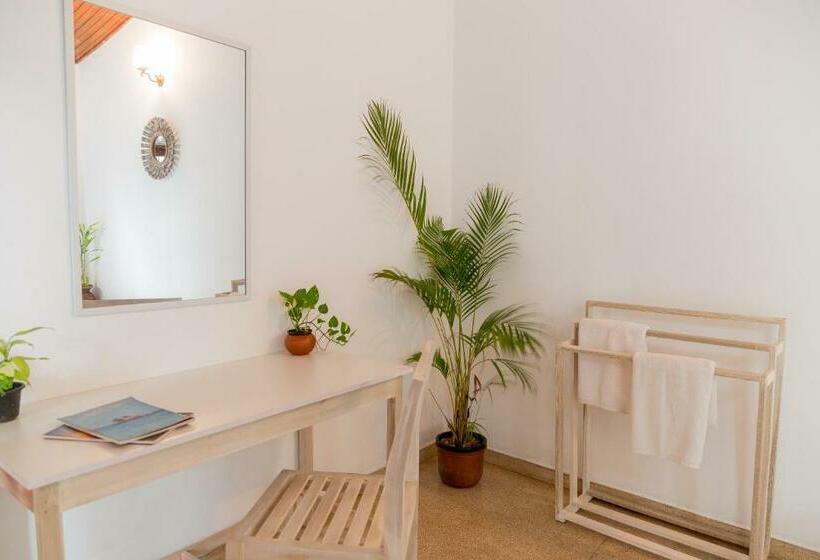 اتاق استاندارد با سرویس بهداشتی مشترک, Greenscape Colombo