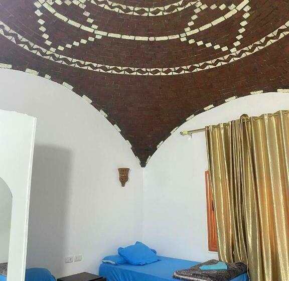 اتاق استاندارد سه نفره, Nile View Guest House