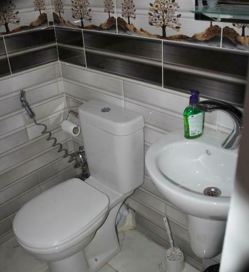 اتاق استاندارد سه نفره, Nile View Guest House