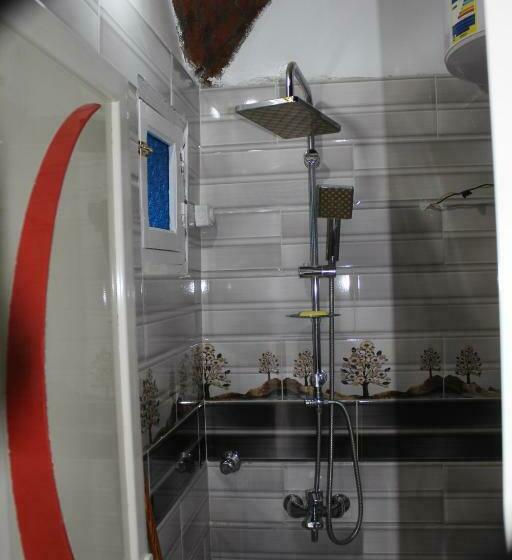 اتاق استاندارد سه نفره, Nile View Guest House