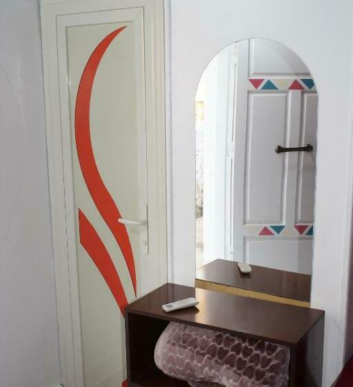 اتاق استاندارد سه نفره, Nile View Guest House
