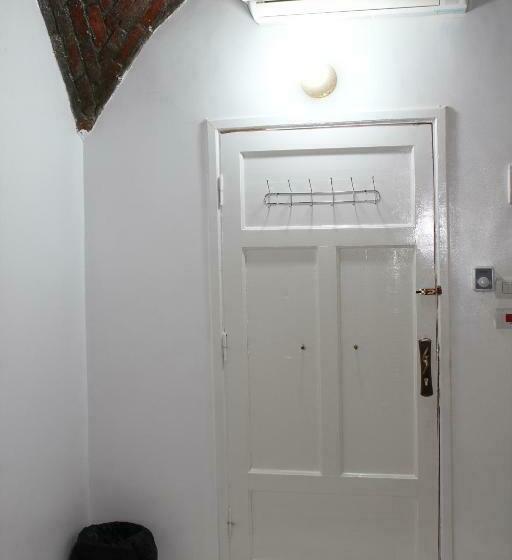 اتاق استاندارد سه نفره, Nile View Guest House