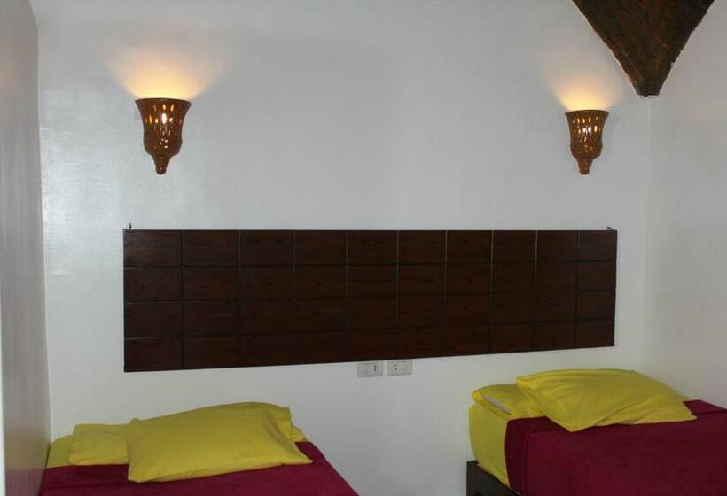 اتاق استاندارد سه نفره, Nile View Guest House