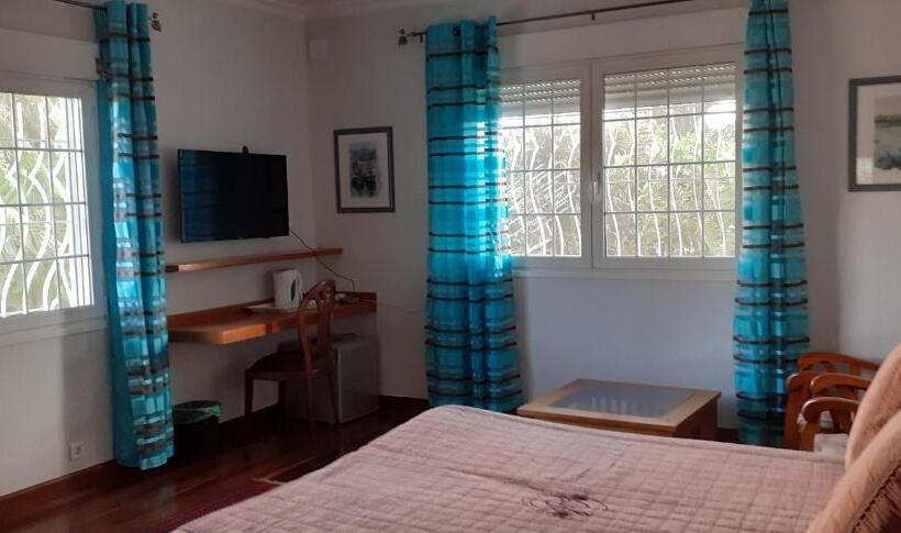 اتاق لوکس, Chambre D Hôte Villa Maritampona