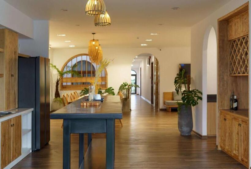 1 Bedroom Penthouse Apartment, Lata Hotel & Apartments
