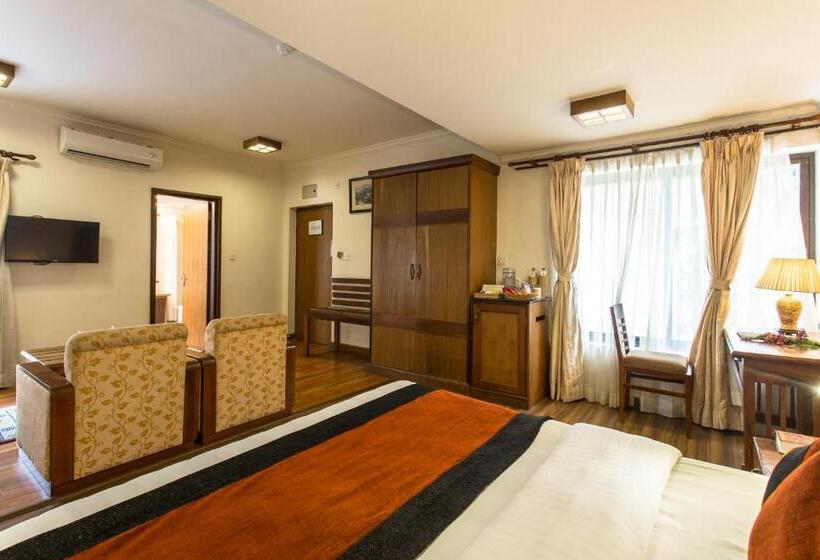 Deluxe Room, Atithi Resort & Spa