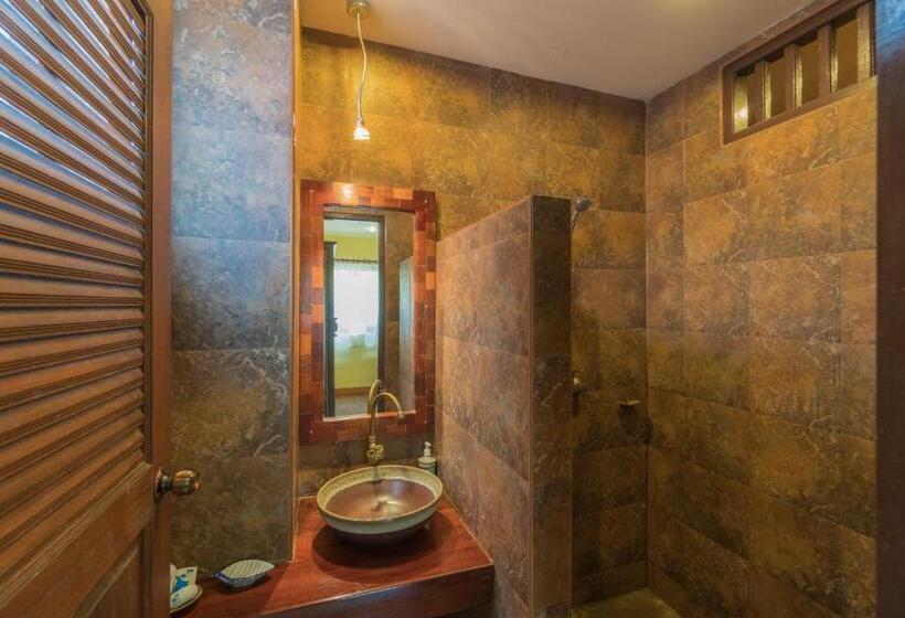 اتاق کلاسیک, Coral Hotel Bangsaphan