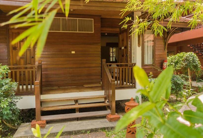 خانه 2 خوابه, Coral Hotel Bangsaphan