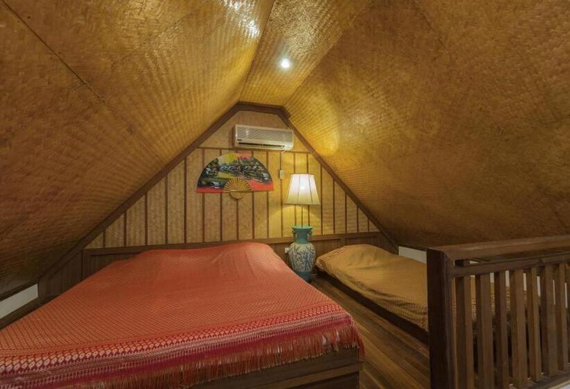 اتاق خانوادگی, Coral Hotel Bangsaphan