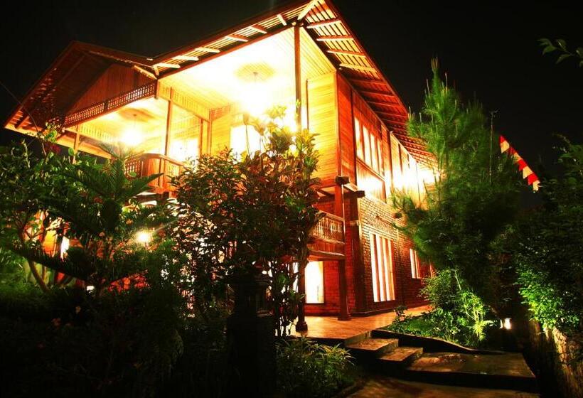 ویلای 4 خوابه, Jambuluwuk Convention Hall & Resort Puncak