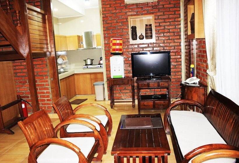 ویلا سوپریور 3 خوابه, Jambuluwuk Convention Hall & Resort Puncak