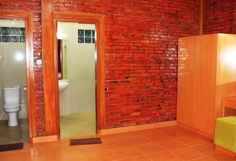 ویلا پریمیوم 3 خوابه, Jambuluwuk Convention Hall & Resort Puncak