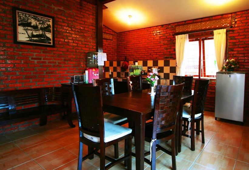 ویلای 4 خوابه, Jambuluwuk Convention Hall & Resort Puncak