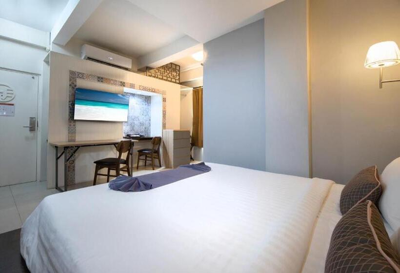 اتاق لوکس, Montree Phuket Hotel, Sha Extra Plus