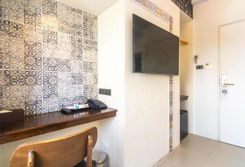اتاق لوکس, Montree Phuket Hotel, Sha Extra Plus