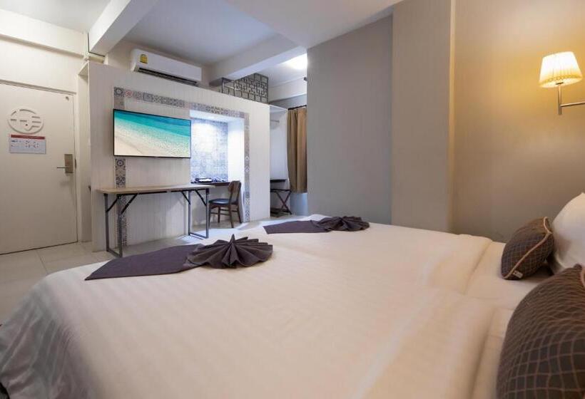 اتاق لوکس, Montree Phuket Hotel, Sha Extra Plus