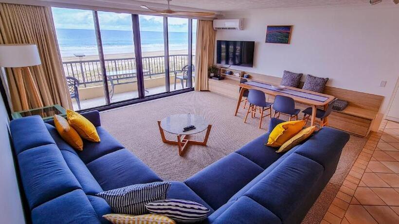 آپارتمان لوکس 2 خوابه, Pelican Sands Beach Resort
