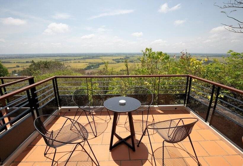 اتاق سوپریور, Victoria Nui Sam Lodge