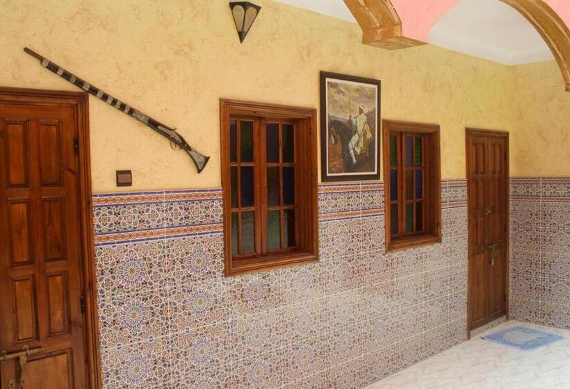 اتاق استاندارد یک نفره, Akwaba Lodge