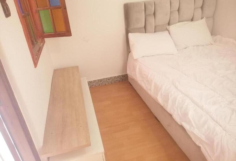 اتاق استاندارد یک نفره, Akwaba Lodge