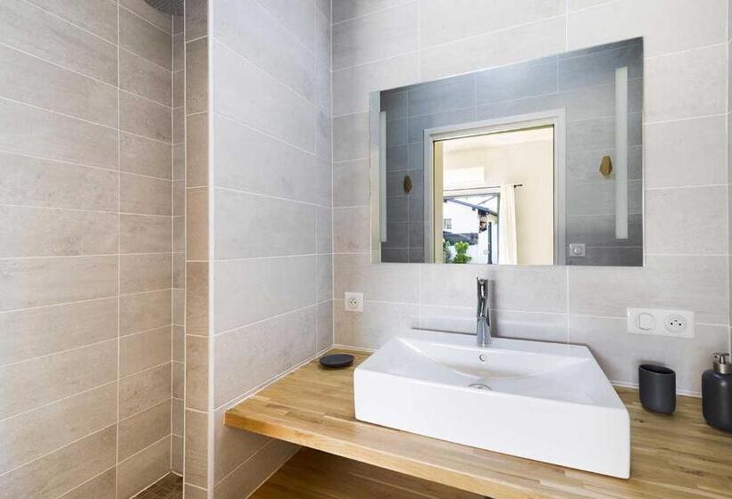 اتاق استاندارد با تخت بزرگ, Maison D Hôtes Etxea_&_co