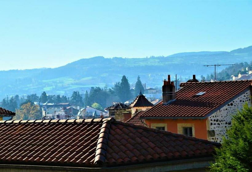 اتاق استاندارد چهار تخته, Maison Au Loup   Superbe Ancien Hotel Particulier Du Xvie Siècle Au Cœur De La Vieille Ville Du Puy