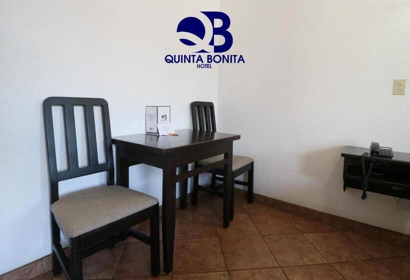 سوییت جونیور, La Quinta Bonita