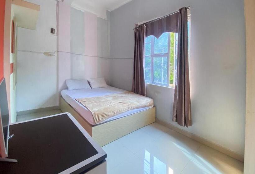 اتاق استاندارد, Zazezo Homestay Syariah Redpartner