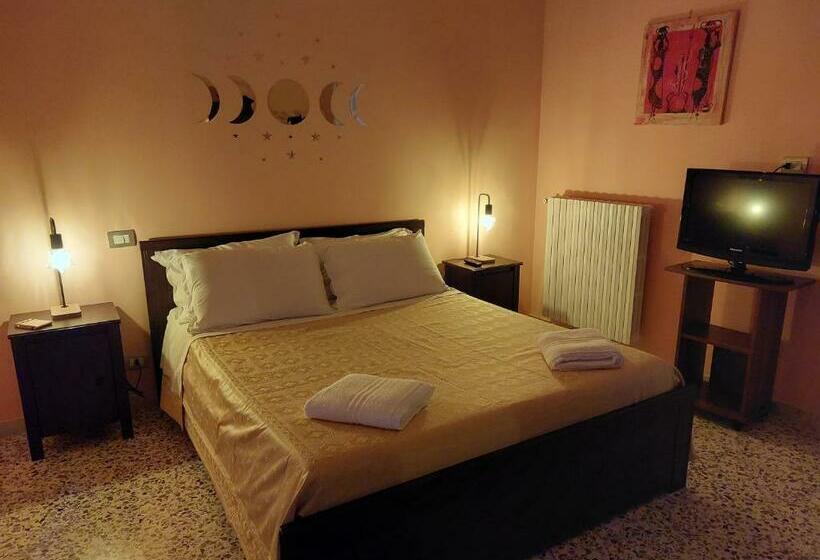 اتاق استاندارد با تراس, Mezzaluna Guest House