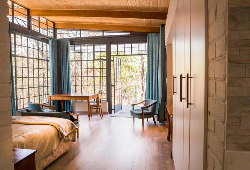 Deluxe room with river view, Nature On The Hill