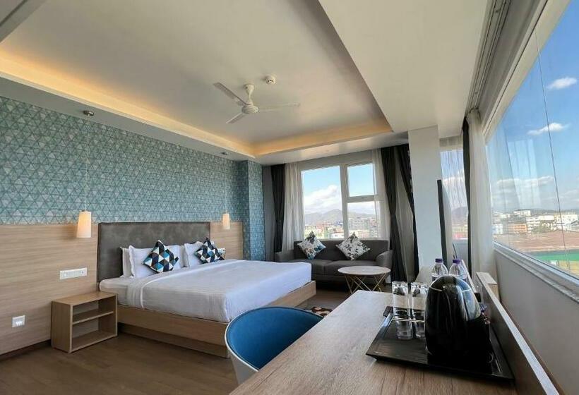 Номер Deluxe Кровать Кинг, Aurora Boutique Hotel Imphal