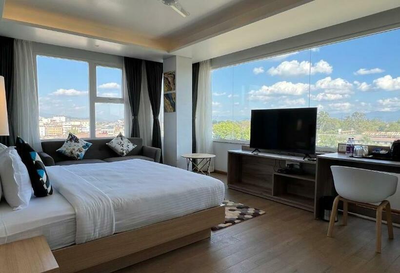 Номер Deluxe Кровать Кинг, Aurora Boutique Hotel Imphal