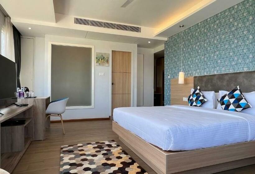 Номер Deluxe Кровать Кинг, Aurora Boutique Hotel Imphal