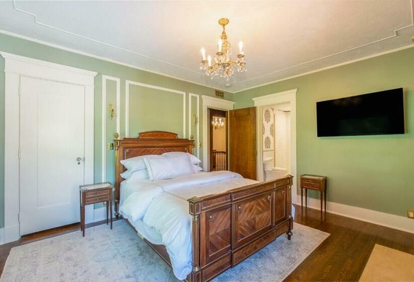 اتاق لوکس, Martha S Bed And Breakfast