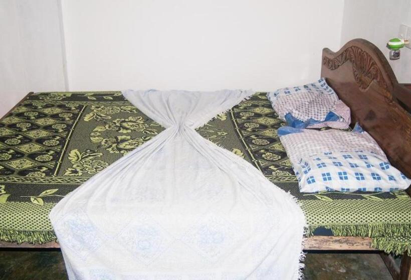 اتاق لوکس, Madiha Surf House Lanka