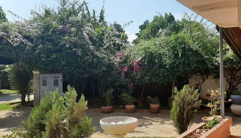 سوییت خانوادگی, L Anis Etoilé   Hôtel Restaurant