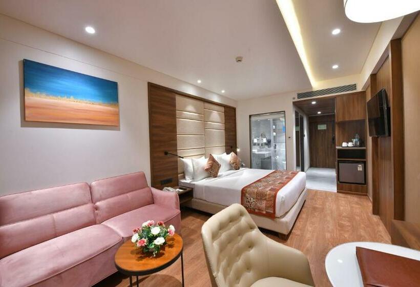 اتاق اجرایی, Regenta Fairlark Vadodara