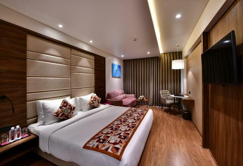 اتاق اجرایی, Regenta Fairlark Vadodara