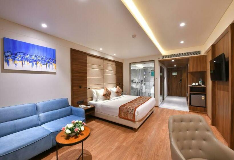 اتاق کلاب, Regenta Fairlark Vadodara