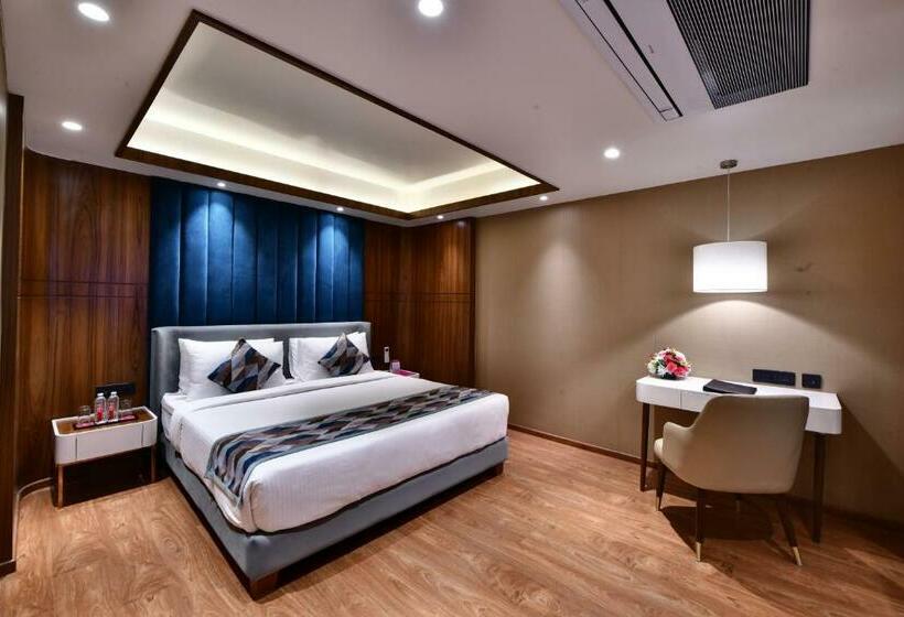 سوئیت رویال, Regenta Fairlark Vadodara