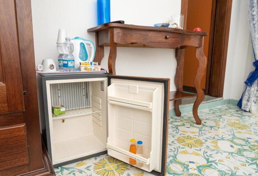 اتاق استاندارد با چشم‌انداز باغ, Maison Twentyfive