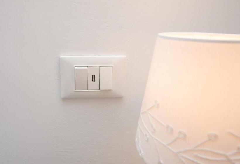 اتاق اکونومی, Maison Twentyfive