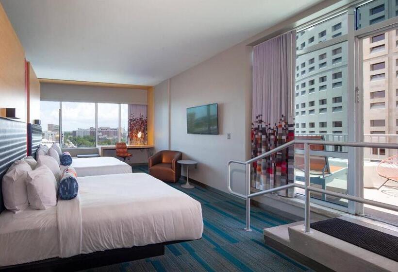 Suite com Varanda, Aloft Tampa Downtown