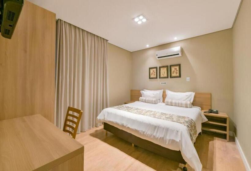 Chambre Deluxe, Aracatuba Plaza