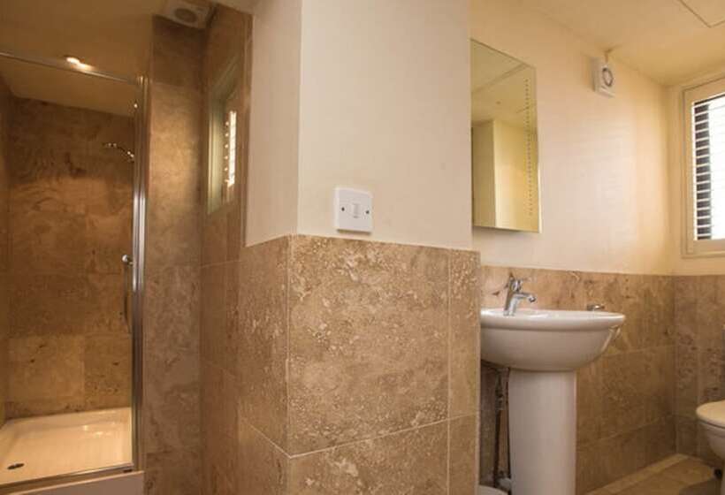 اتاق استاندارد سه نفره, Brooks Guesthouse Bristol