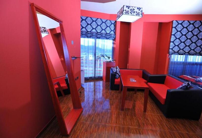 اتاق خانوادگی, Class