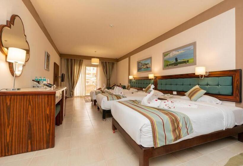 اتاق سوپریور با چشم‌انداز استخر, El Karma Beach Resort & Aqua Park - Hurghada