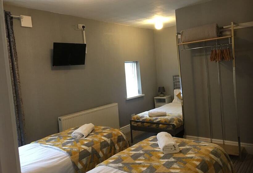 اتاق استاندارد سه نفره, Glenheath