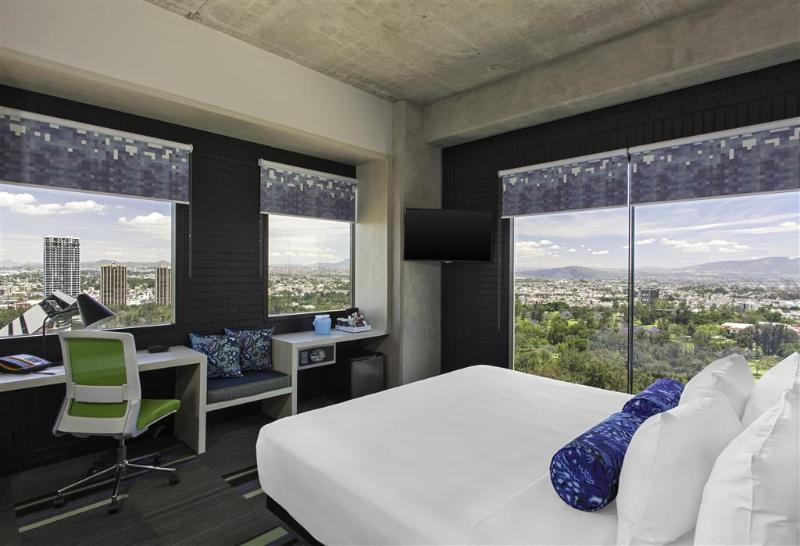 带大床的标准间, Guadalajara Country Club By Hnf